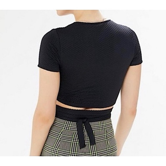 Urban Outfitters Wrap Crop Top - Picture 2 of 2
